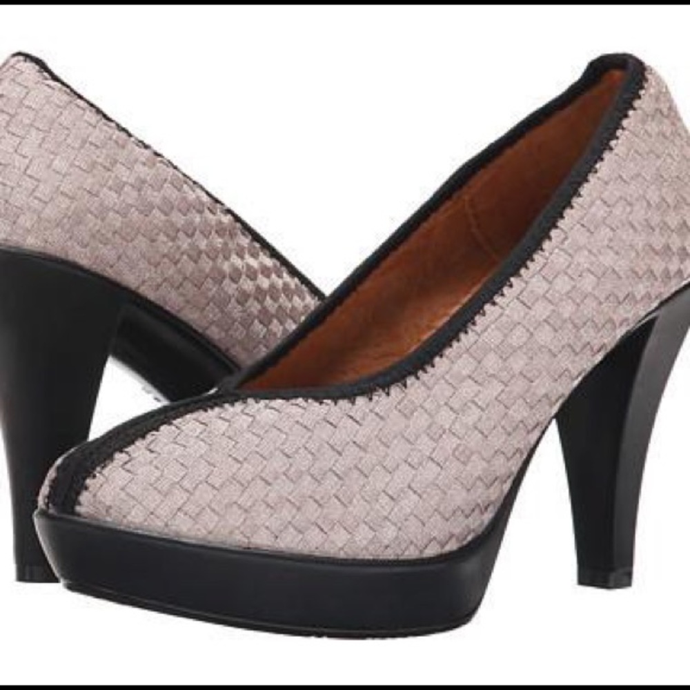 bernie mev > legend platform pumps